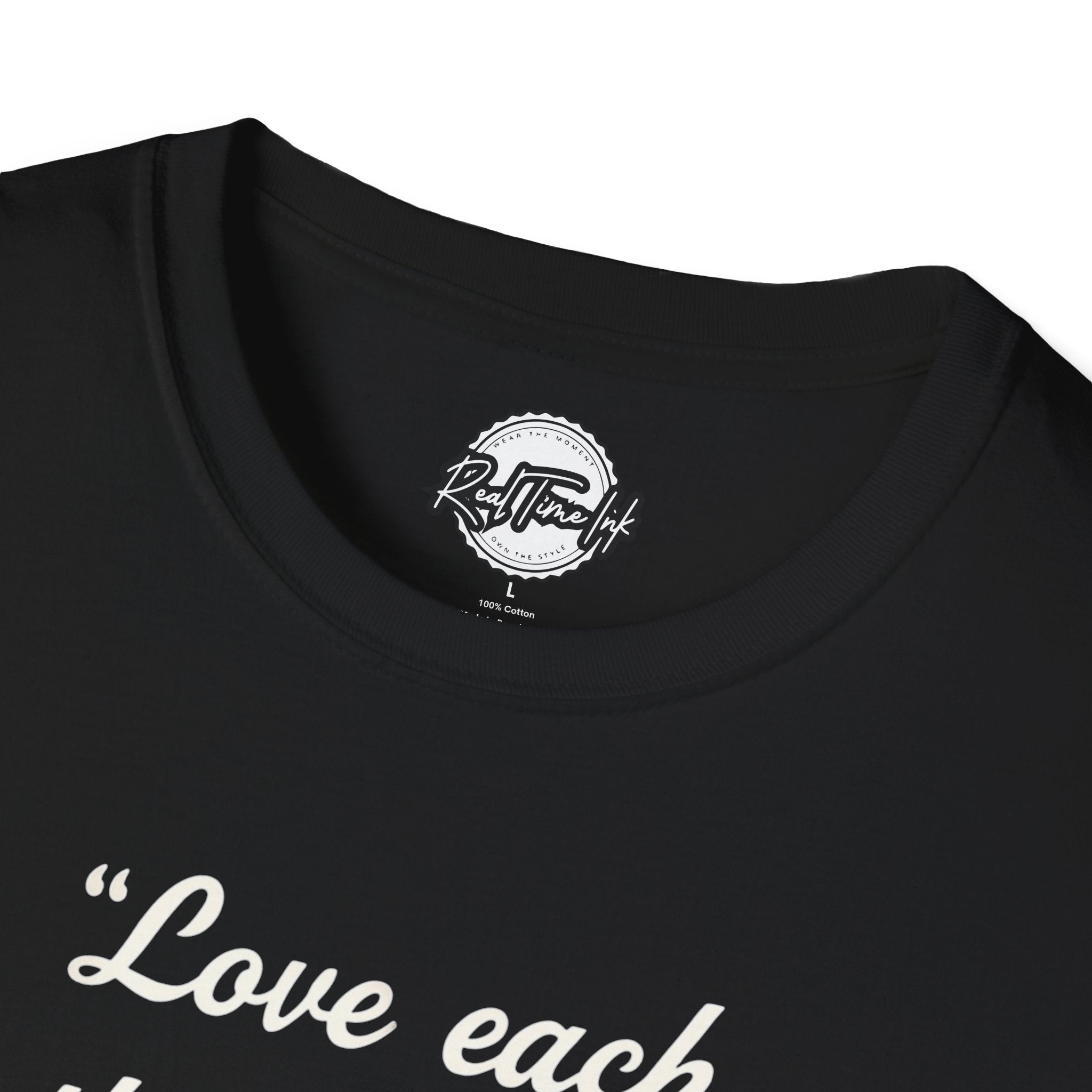 Unisex Heart Graphic T-Shirt, Softstyle Tee for Everyday Wear, Casual Gift, Valentine's Day, Birthday, Comfortable Fashion